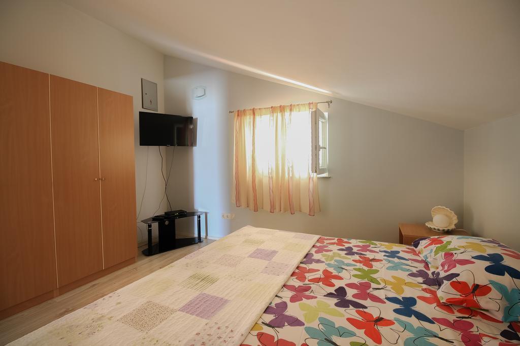 Apartment Ana Vodice Buitenkant foto